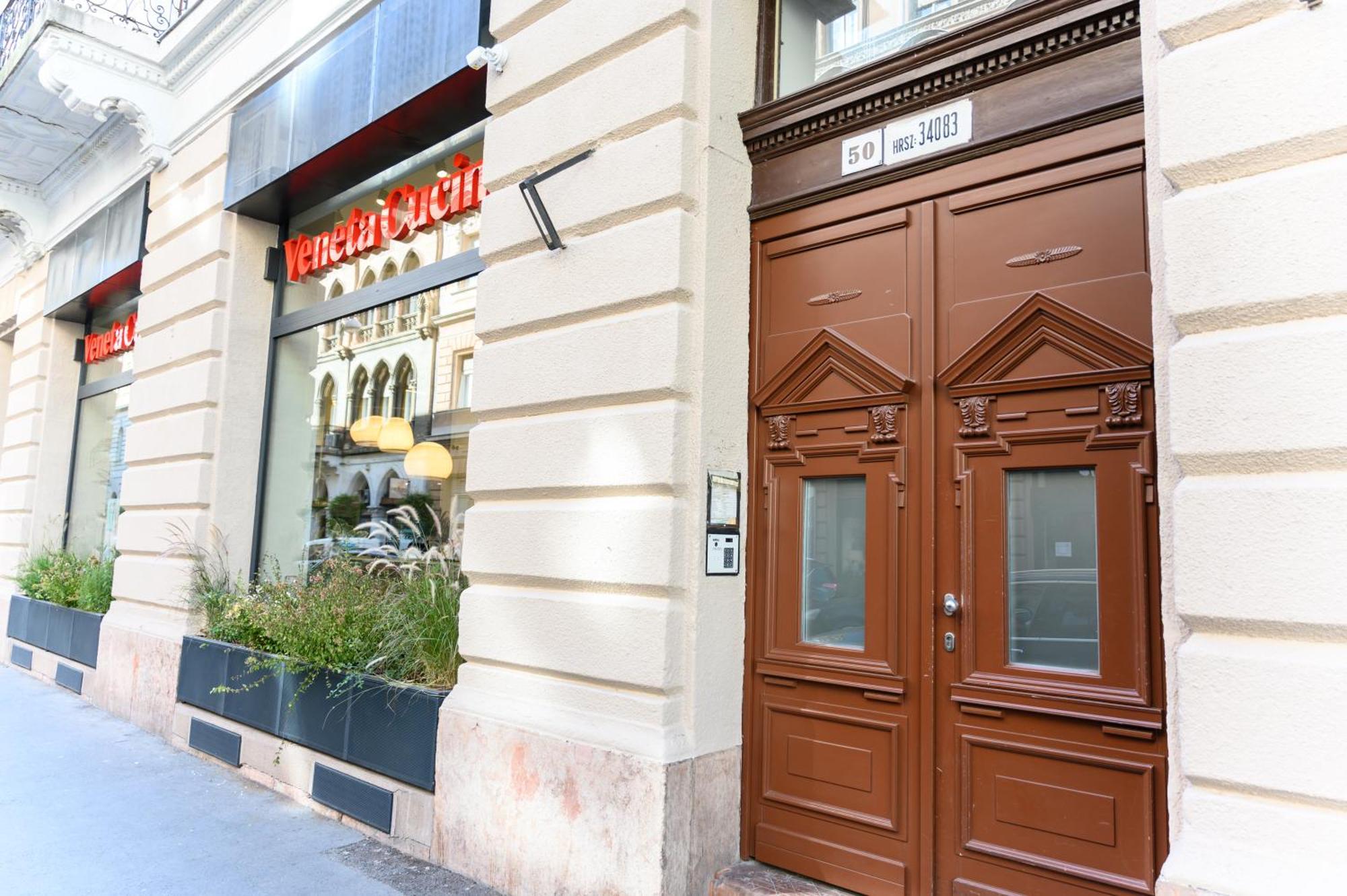 Bp Central Home Budapest Exteriör bild