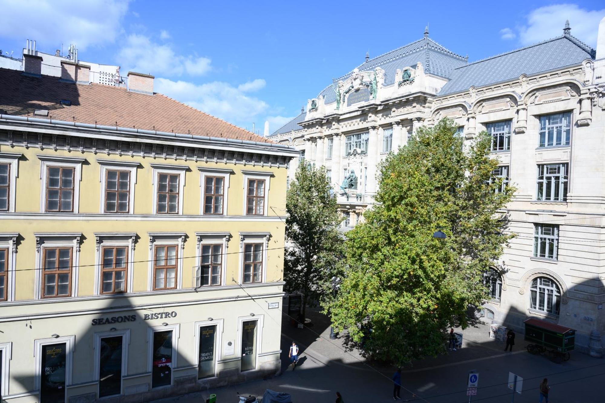 Bp Central Home Budapest Exteriör bild